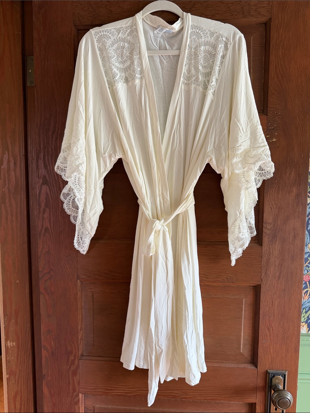Eberjey Ivory Lace-Trim Kimono Robe